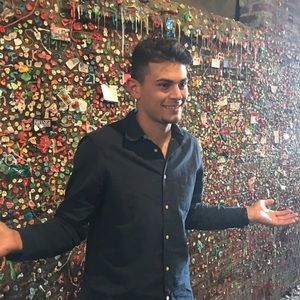Meet your Posher, Alec